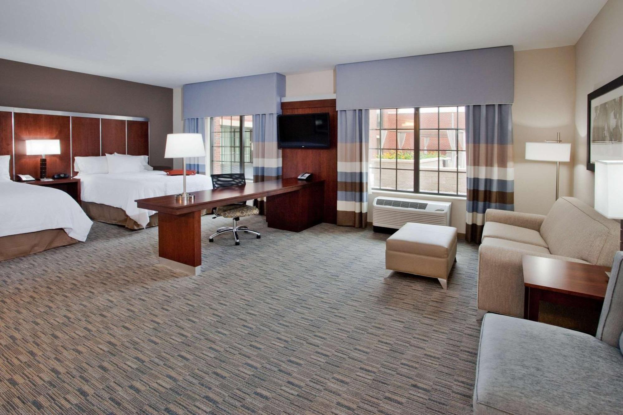 Hampton Inn & Suites Chapel Hill/Carrboro Exterior foto